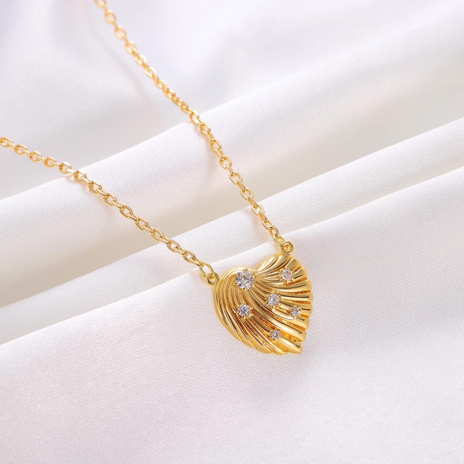 image:imageMEVECCO Dainty Gold Pendant Necklace 18K Gold Plated Simple Elegant Twist Heart CZ Necklace Classic Charm Cubic Zirconia Minimalist Jewelry Gift for Her