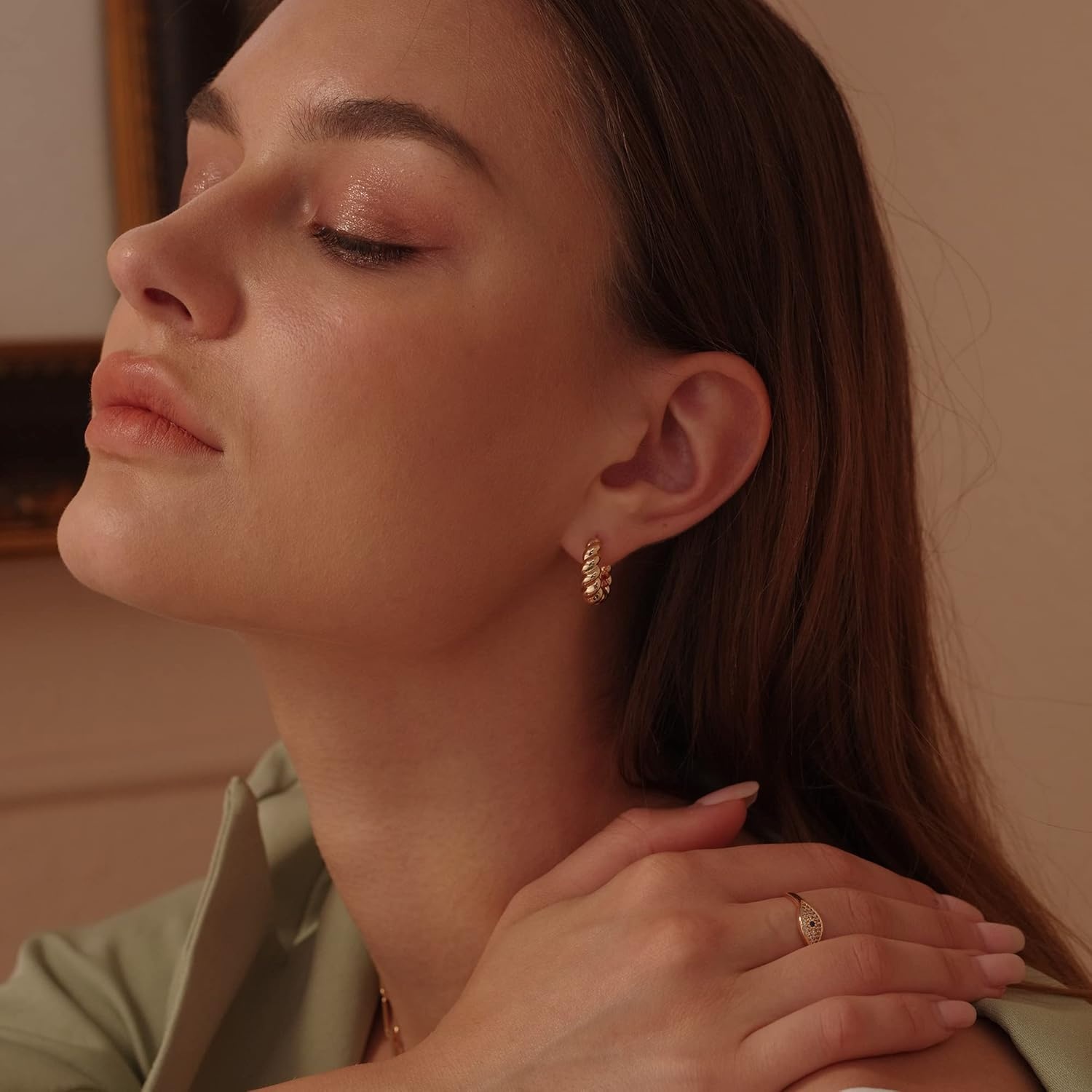 image:imageMEVECCO Gold Chunky Huggie Hoop Earring 18K Gold Plated Dainty Handmade Hypoallergenic Sleeper Hoop Earrings for WomenTwist Hoop GD